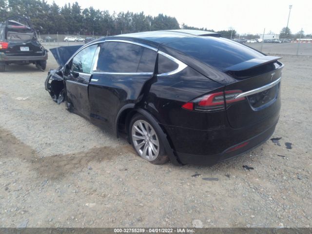 2019 TESLA MODEL X 5YJXCBE22KF160736 Photo 2