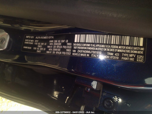 2018 Alfa Romeo Stelvio, VIN: ZASFAKNN6J7B81810