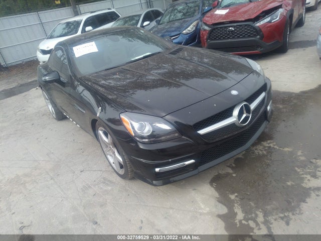 2016 Mercedes-Benz SLK-Class, VIN: WDDPK3JA1GF118640