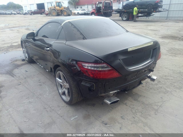 2016 Mercedes-Benz SLK-Class, VIN: WDDPK3JA1GF118640