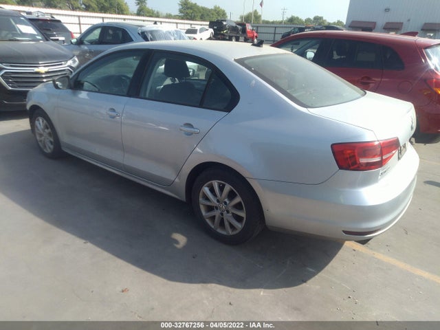 3VWD07AJ4FM408960 Volkswagen Jetta Sedan 1.8t Se