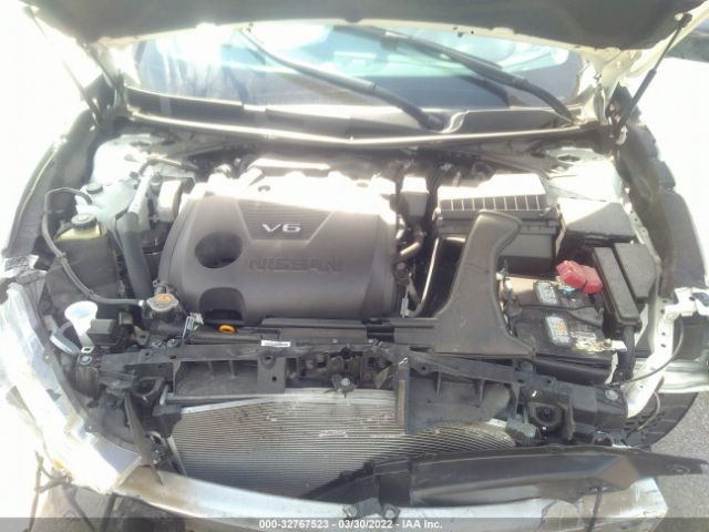 1N4AA6AP6JC400666 Nissan MAXIMA SL