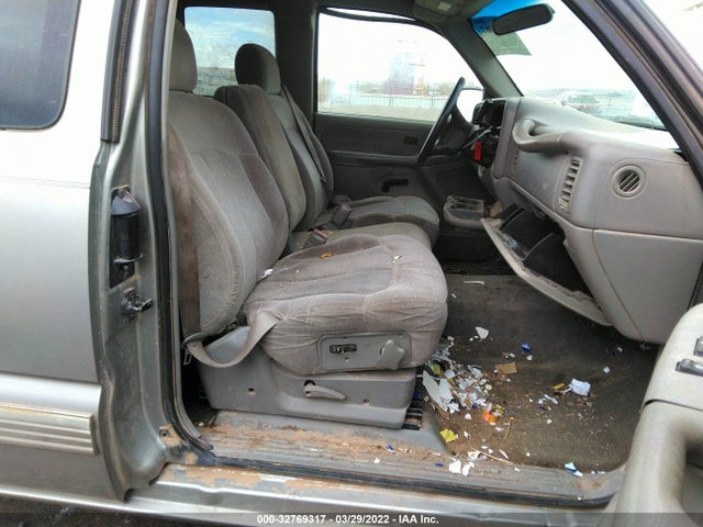 2000 CHEVROLET SILVERADO 1500 LS VIN: 2GCEC19T4Y1276990