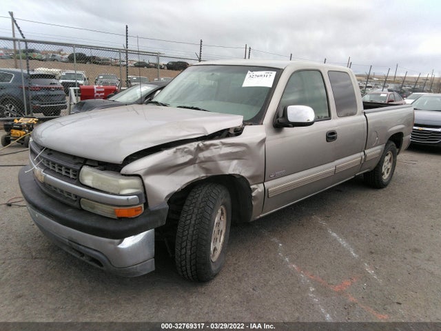 2000 CHEVROLET SILVERADO 1500 LS VIN: 2GCEC19T4Y1276990