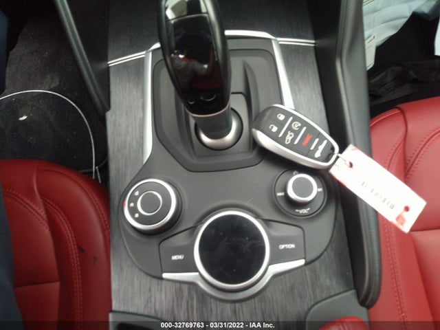 2019 Alfa Romeo Giulia, VIN: ZARFAMAN1K7620834