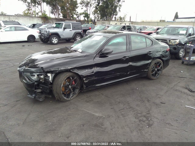 2019 Alfa Romeo Giulia, VIN: ZARFAMAN1K7620834