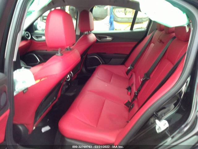 2019 Alfa Romeo Giulia, VIN: ZARFAMAN1K7620834