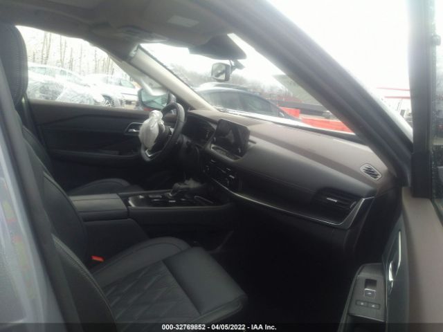 JN8AT3DC1MW102903 Nissan Rogue Platinum Fwd