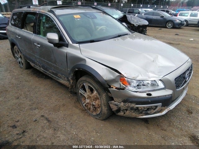 2015 Volvo XC70, VIN: YV4902ND8F1199085