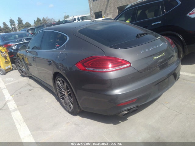 2016 Porsche Panamera, VIN: WP0AD2A77GL040827