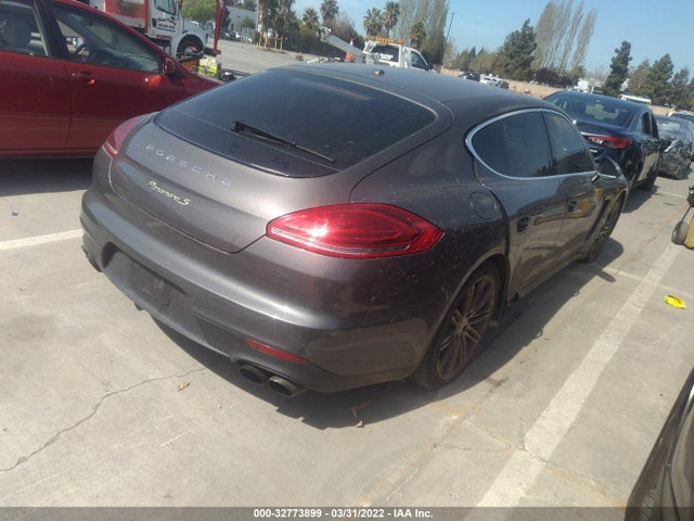 2016 Porsche Panamera, VIN: WP0AD2A77GL040827