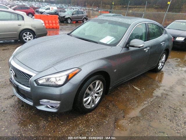 2017 Infiniti Q70, VIN: JN1BY1AR2HM770101