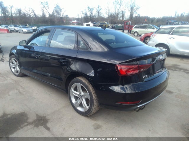 2018 Audi A3, VIN: WAUAUGFF7J1007579