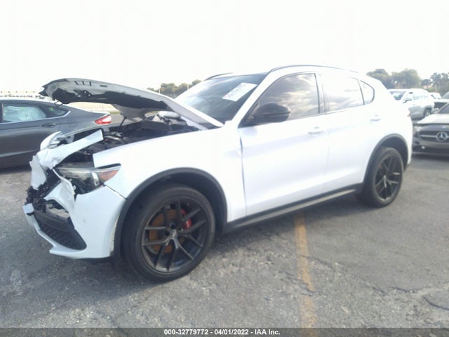2019 Alfa Romeo Stelvio, VIN: ZASPAKBN3K7C59535
