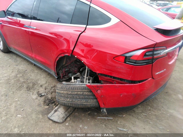 2016 Tesla Model X, VIN: 5YJXCAE24GF008541