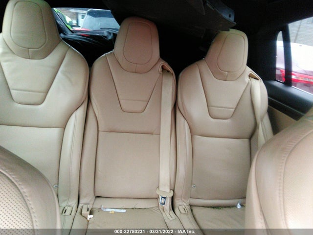 2016 Tesla Model X, VIN: 5YJXCAE24GF008541