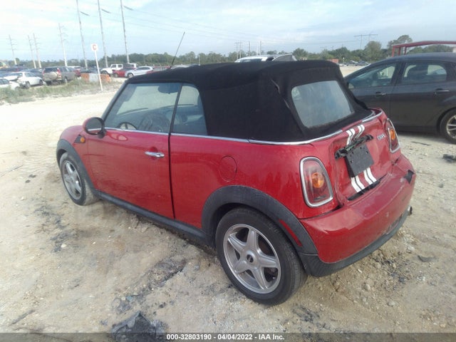 2010 MINI COOPER CONVERTIBLE WMWMR3C52ATU98294 Photo 2
