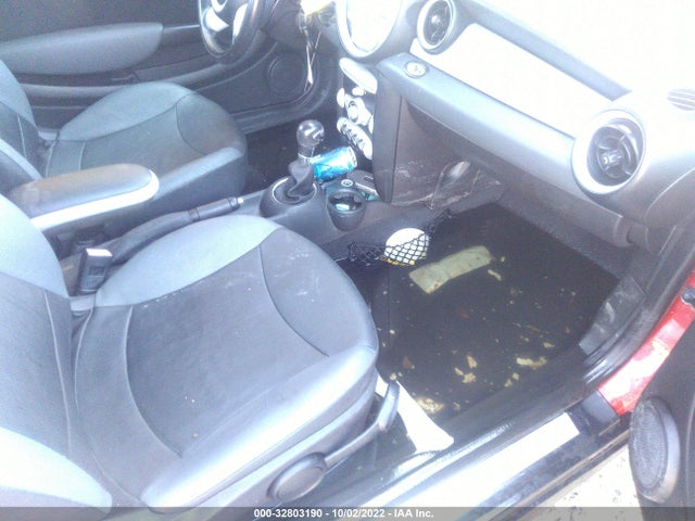 2010 MINI COOPER CONVERTIBLE WMWMR3C52ATU98294 Photo 4