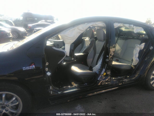 2022 Toyota Prius, VIN: JTDKAMFP9N3200107