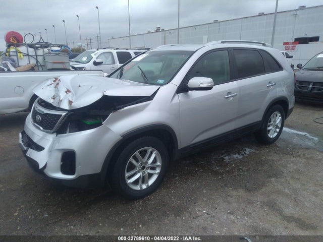 KIA SORENTO LX 2014 5XYKT3A68EG499894 Image 2