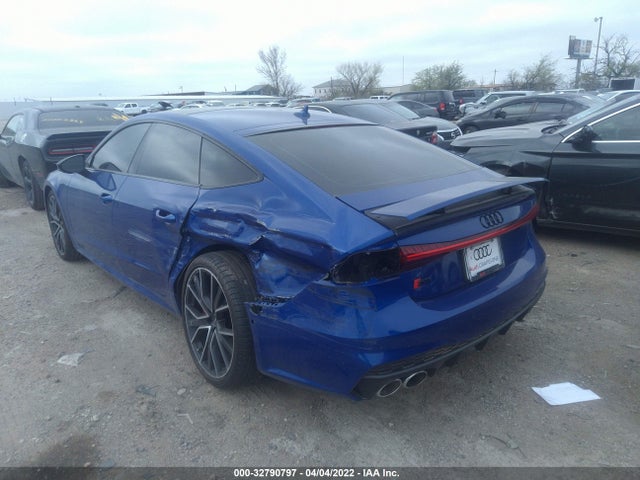 2022 Audi S7, VIN: WAUSFBF20NN018162