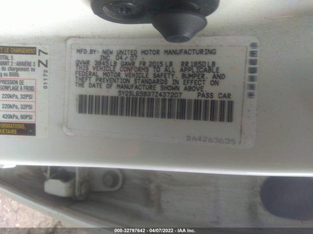 2007 PONTIAC VIBE VIN: 5Y2SL65837Z437207