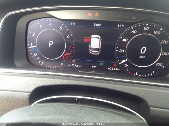 2018 Volkswagen Golf R, VIN: WVWVF7AU9JW219827