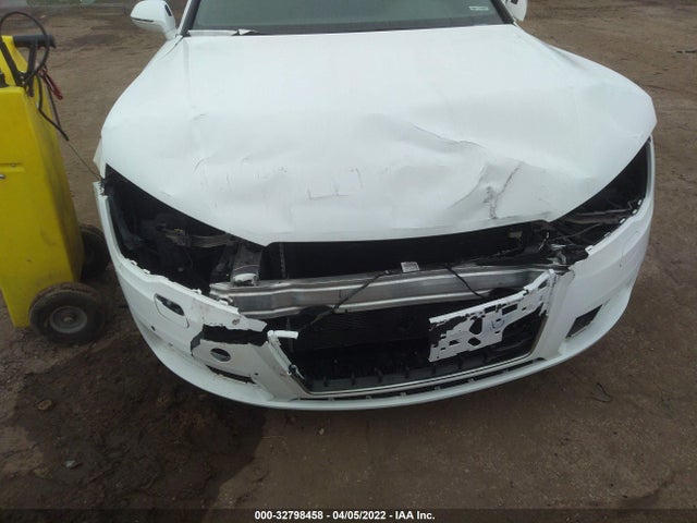 2014 Audi A7, VIN: WAUWGAFC7EN056361