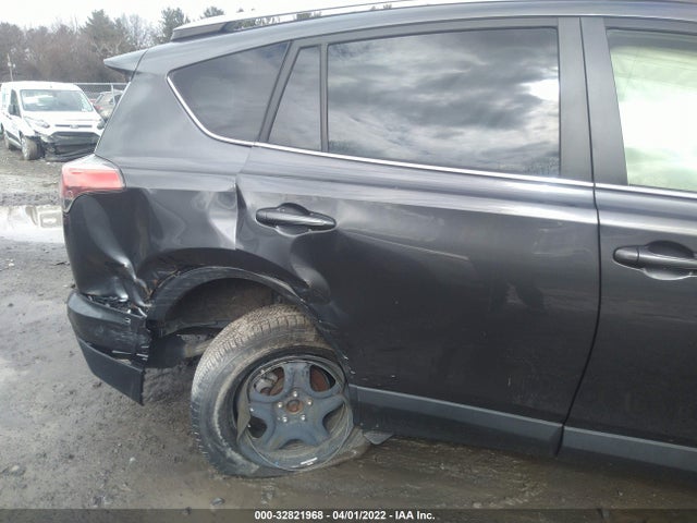 Toyota RAV4 LE 2017 JTMBFREV0HJ167819 Image 6