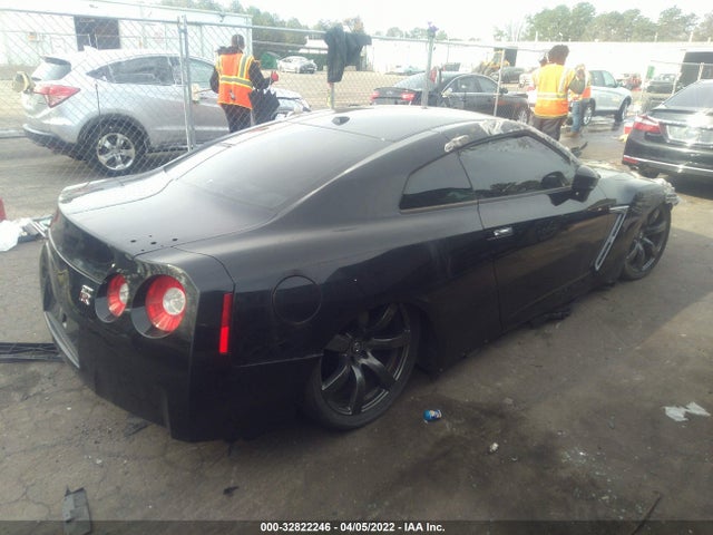 2015 Nissan GT-R, VIN: JN1AR5EF8FM280078