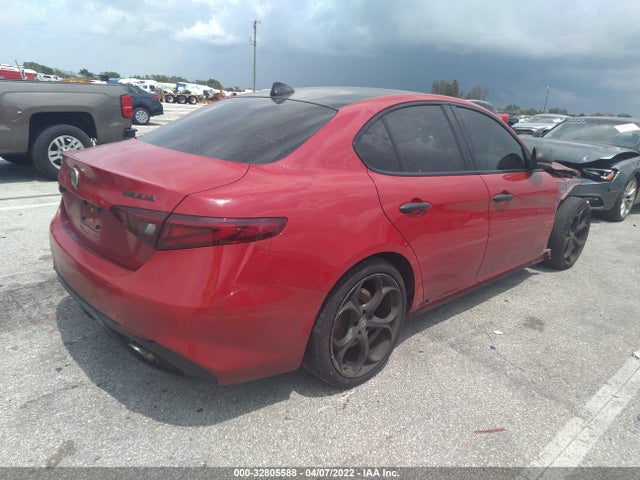 2017 Alfa Romeo Giulia, VIN: ZARFAECN9H7552021