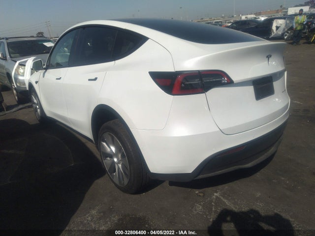 7SAYGDEE2NF361087 Tesla Model Y Long Range