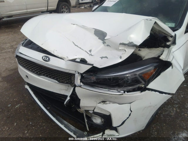 2018 Kia Cadenza, VIN: KNALB4J12J5120423