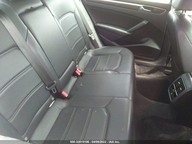 1VWBT7A37HC049902 Volkswagen Passat 1.8t Se