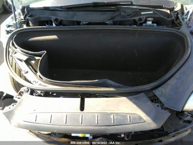 2019 Tesla Model X, VIN: 5YJXCBE22KF140356