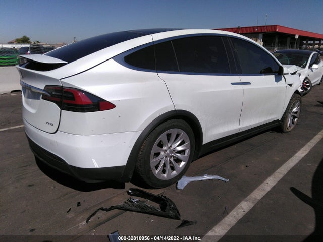 2019 Tesla Model X, VIN: 5YJXCBE22KF140356