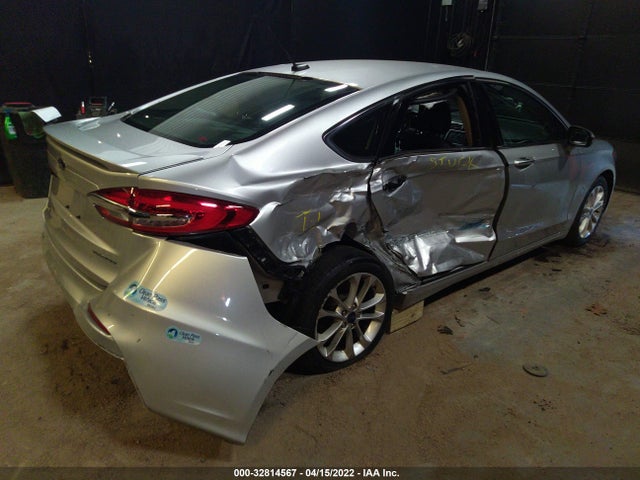 2019 Ford Fusion, VIN: 3FA6P0SU3KR244885