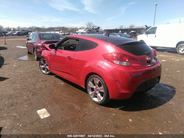 2015 Hyundai Veloster, VIN: KMHTC6AD2FU235196