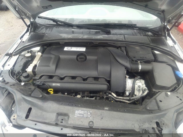 2015 Volvo XC70, VIN: YV4902NKXF1210246