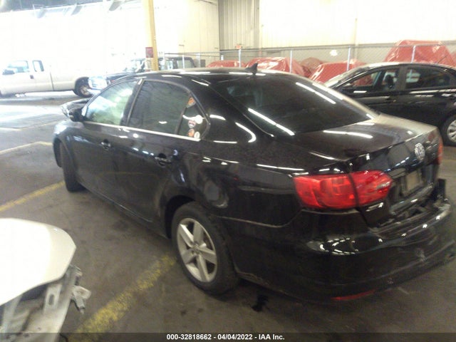 3VWLL7AJ3EM404996 Volkswagen Jetta Sedan Tdi W/premium