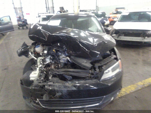 3VWLL7AJ3EM404996 Volkswagen Jetta Sedan Tdi W/premium