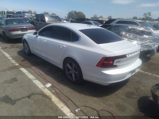 2017 Volvo S90, VIN: YV1102AK4H1009610