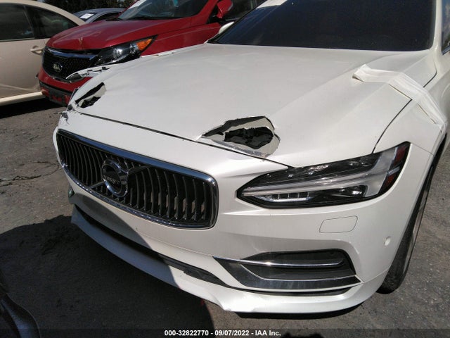 2017 Volvo S90, VIN: YV1102AK4H1009610