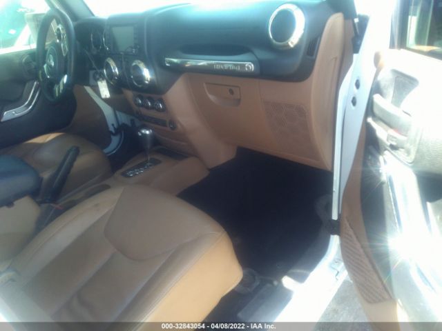 1C4BJWEG5GL333818 Jeep Wrangler Unlimited Sahara