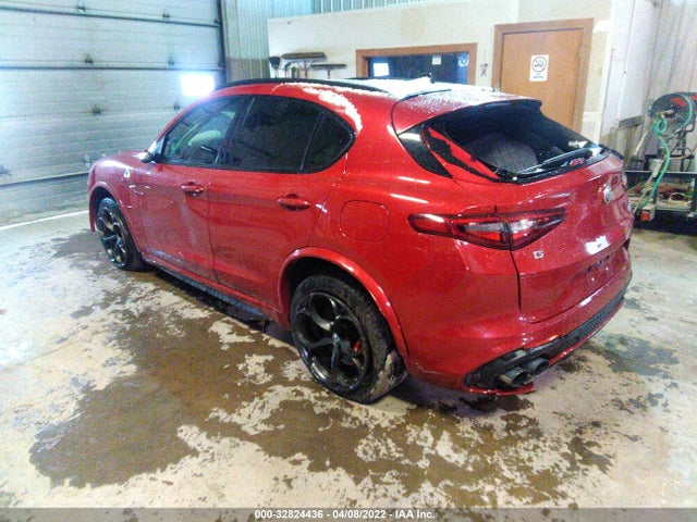 ZASFAKEV1J7C17323 Alfa Romeo STELVIO QUADRIFOGLIO