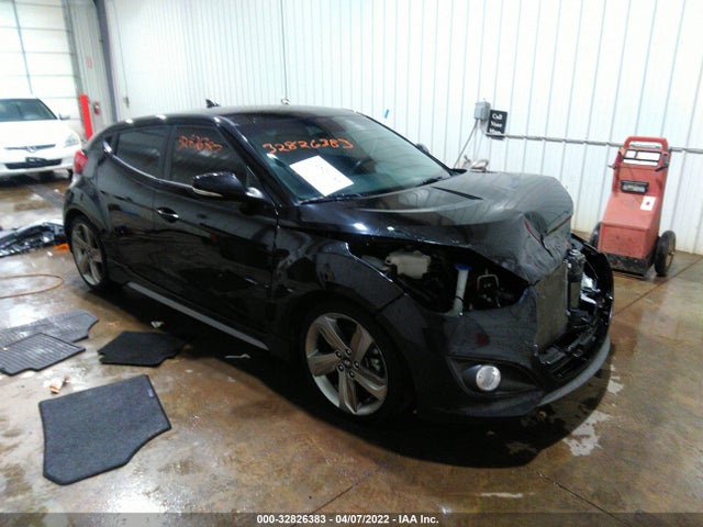 2015 Hyundai Veloster, VIN: KMHTC6AE8FU229797