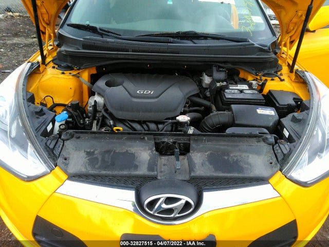 2017 Hyundai Veloster, VIN: KMHTC6AD1HU310229