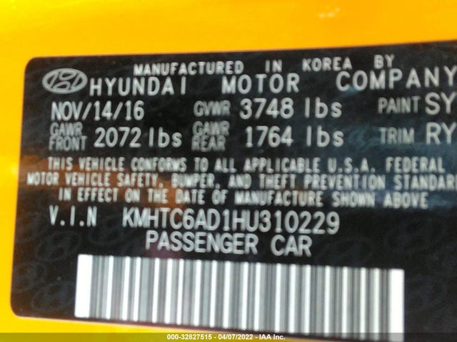 2017 Hyundai Veloster, VIN: KMHTC6AD1HU310229
