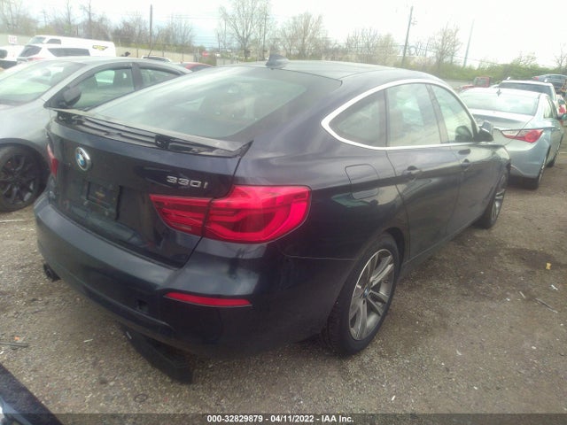 2018 BMW 3 Series, VIN: WBA8Z9C54JB220166