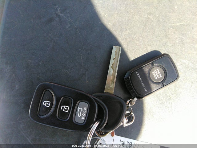 Hyundai VELOSTER 2015 KMHTC6AD4FU224118 Image 3